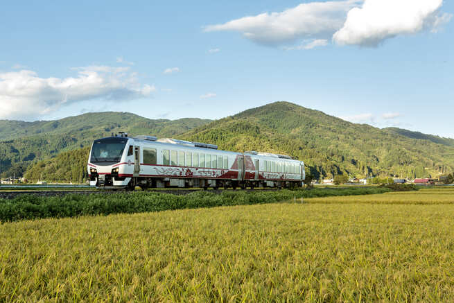 【９月28日（土）出発】観光列車「ひなび」が三陸鉄道を初運行「秋は短し旅せよ岩手号」に乗ろう！