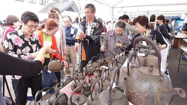 奥州市南部鉄器まつり